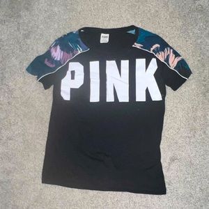VS PINK 🖤 - Black Graphic Tee Medium
